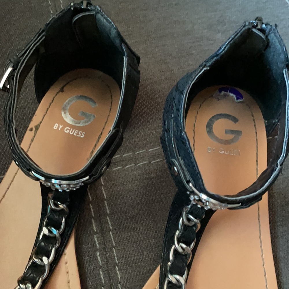 GUESS Sandals - Picture 11 of 16